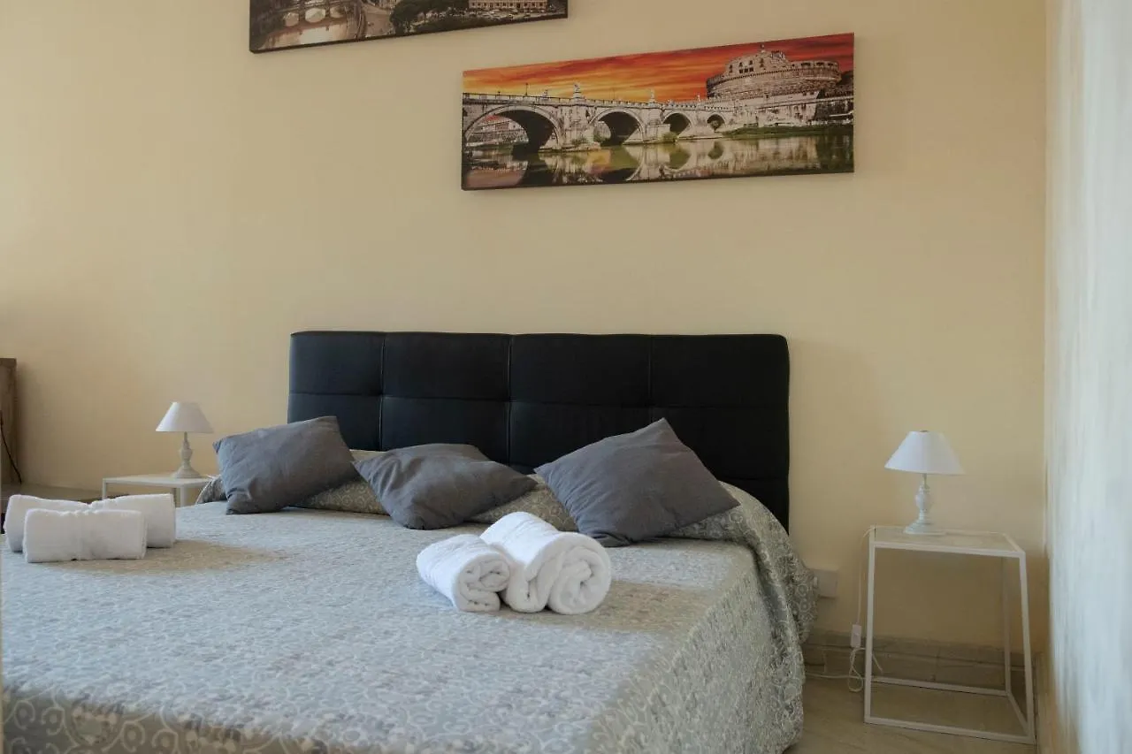 Tritone Apartment Rome