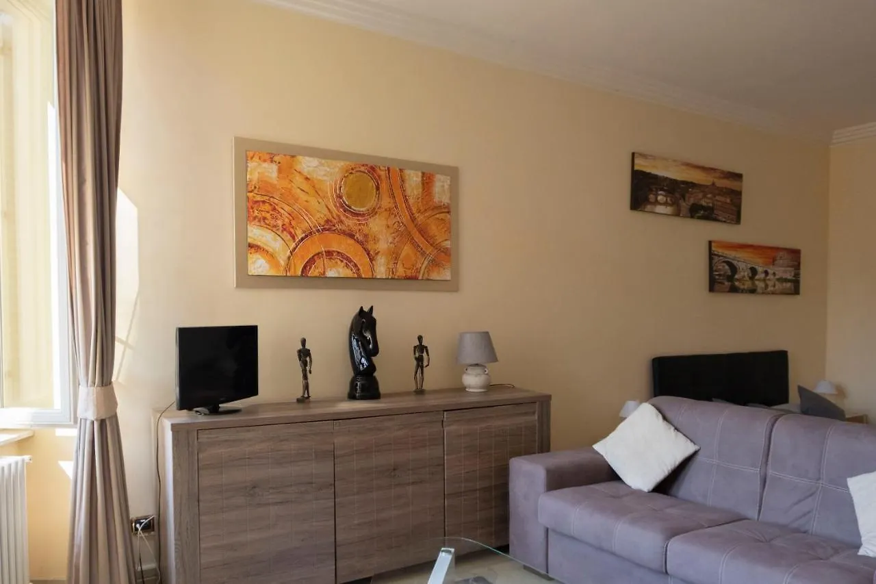 Tritone Apartment Rome Italy